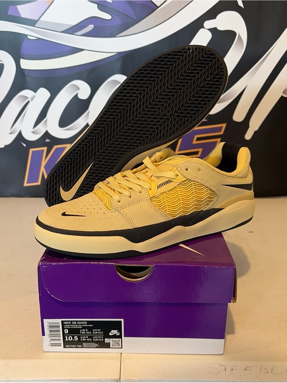 Nike SB Ishod Yellow Black Low-Top Skate Sneakers